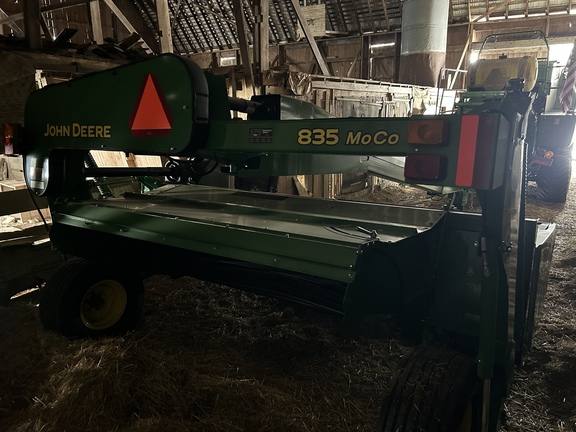 2019 John Deere 835 Mower Conditioner