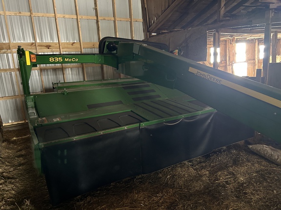 2019 John Deere 835 Mower Conditioner