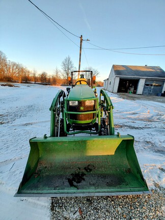 2019 John Deere 1025R Tractor Compact