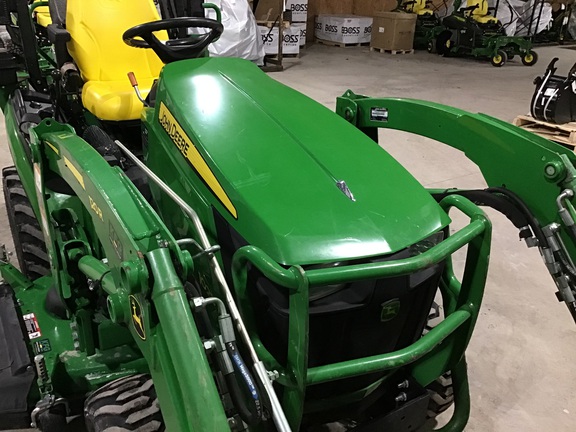 2019 John Deere 1025R Tractor Compact