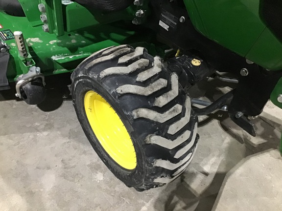 2019 John Deere 1025R Tractor Compact