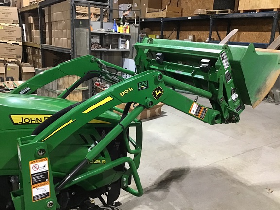 2019 John Deere 1025R Tractor Compact