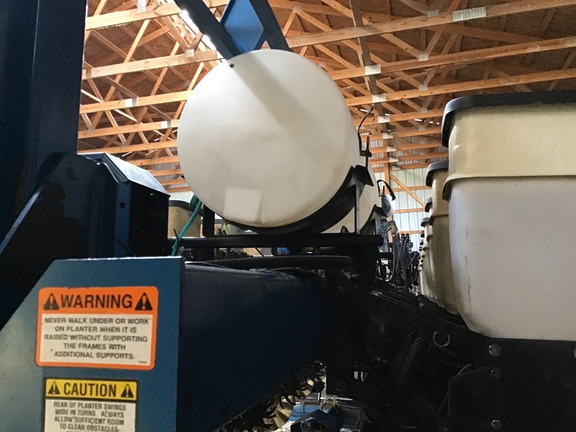 Kinze 2600 Planter