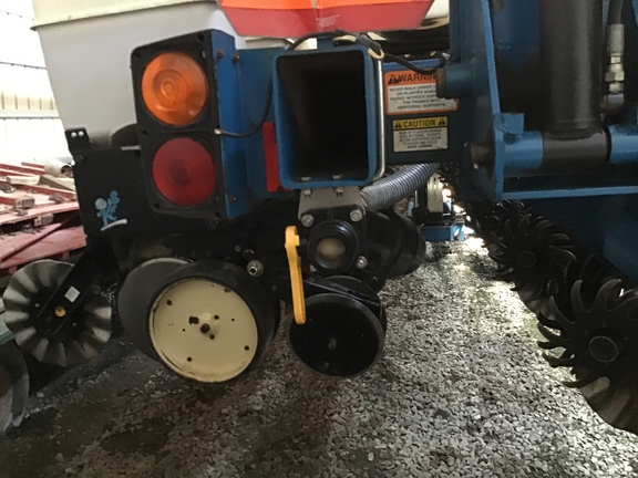 Kinze 2600 Planter