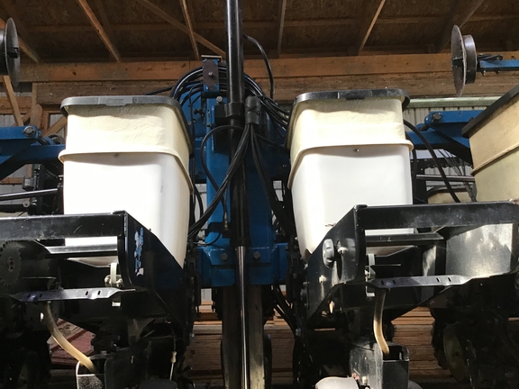 Kinze 2600 Planter