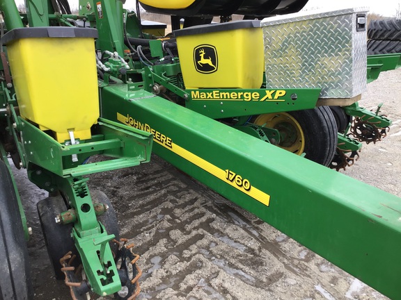 2012 John Deere 1760 Planter