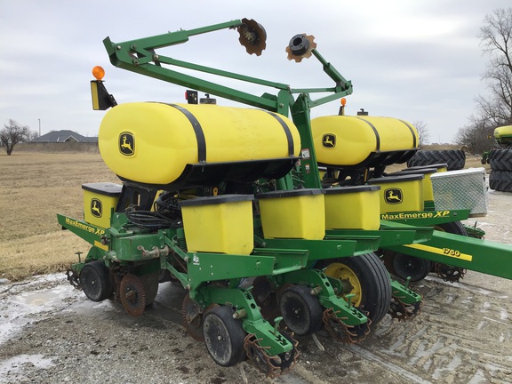 2012 John Deere 1760 Planter