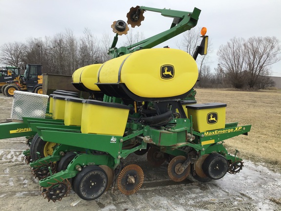 2012 John Deere 1760 Planter