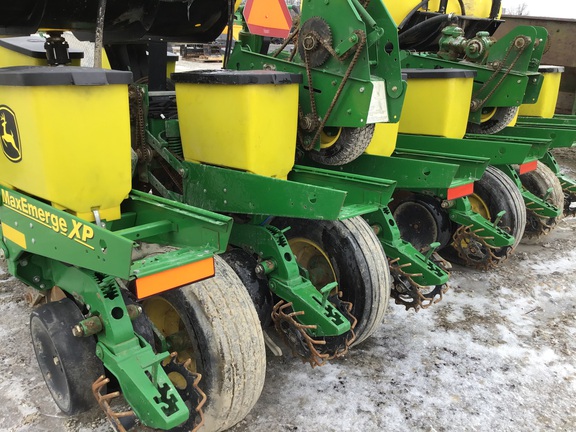 2012 John Deere 1760 Planter