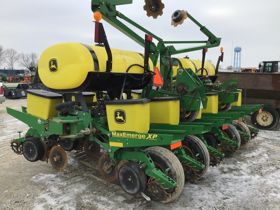 2012 John Deere 1760 Planter