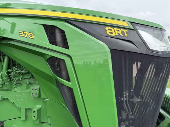 2021 John Deere 8RT 370 Tractor Rubber Track