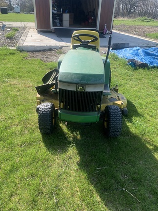 1995 John Deere LX188 Garden Tractor