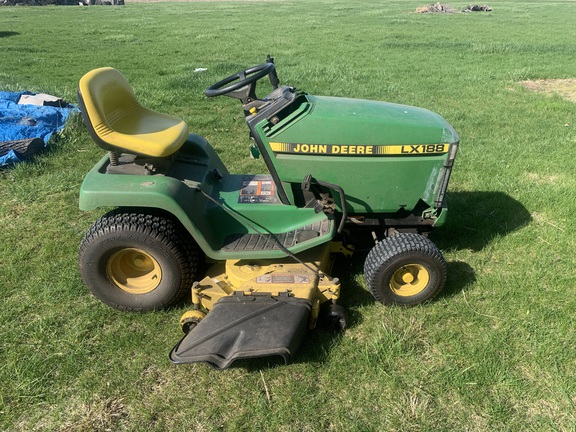 1995 John Deere LX188 Garden Tractor