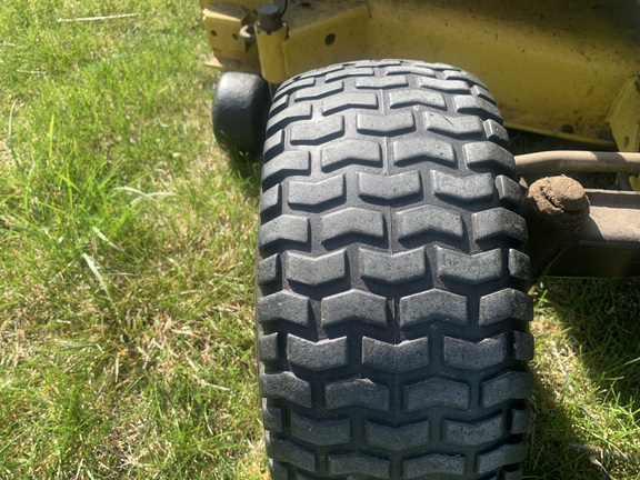 1995 John Deere LX188 Garden Tractor