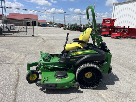 2023 John Deere Z950R Mower/Zero Turn