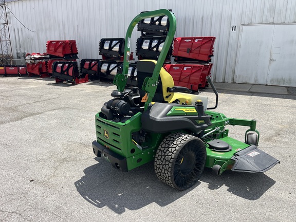 2023 John Deere Z950R Mower/Zero Turn