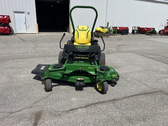 2023 John Deere Z950R Mower/Zero Turn