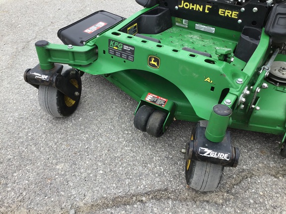2023 John Deere Z950R Mower/Zero Turn
