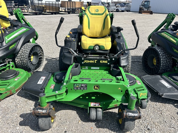 2023 John Deere Z950R Mower/Zero Turn