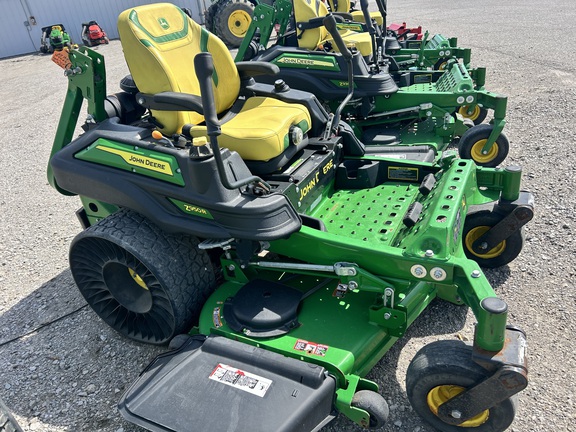 2023 John Deere Z950R Mower/Zero Turn