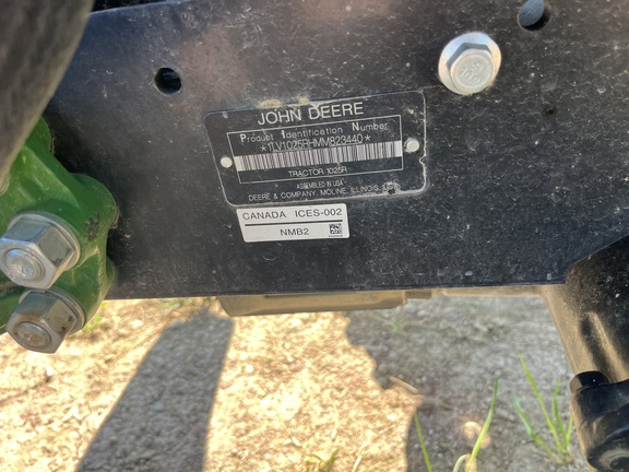2021 John Deere 1025R Tractor Compact