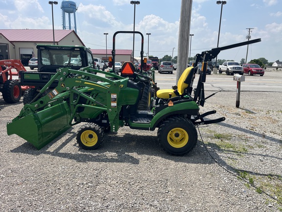 2021 John Deere 1025R Tractor Compact