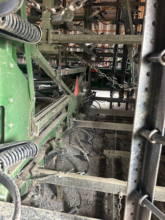 1998 John Deere 985 Field Cultivator