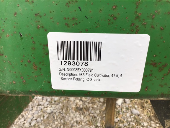 1998 John Deere 985 Field Cultivator