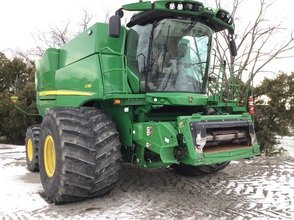 2023 John Deere S780 Combine
