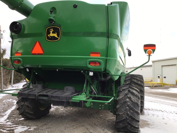2023 John Deere S780 Combine