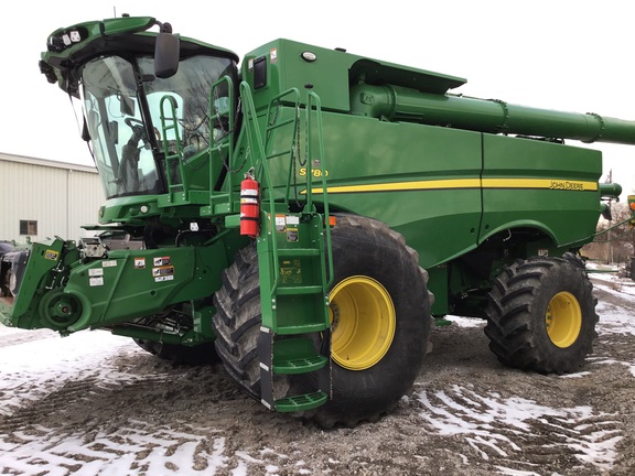 2023 John Deere S780 Combine