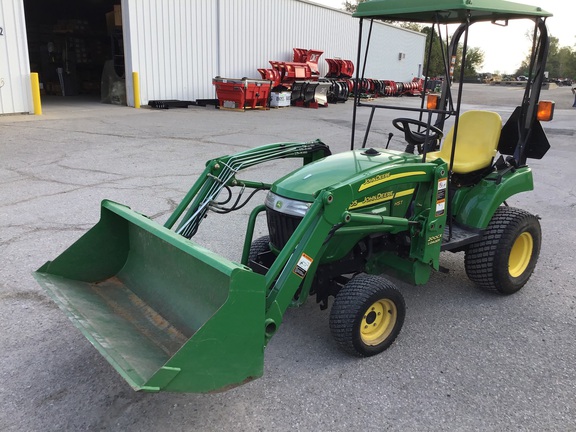 2006 John Deere 2305 Tractor Compact
