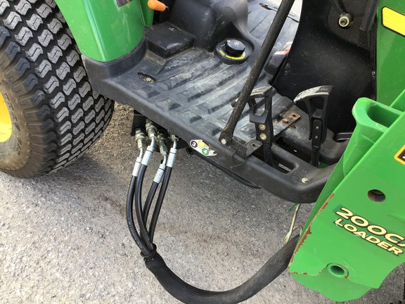 2006 John Deere 2305 Tractor Compact