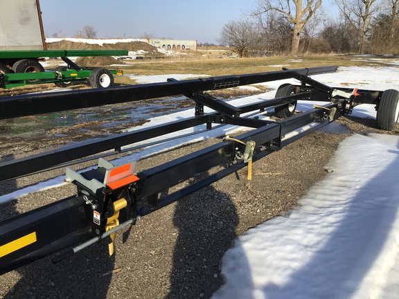 2018 Unverferth AWS-36 Header Transport