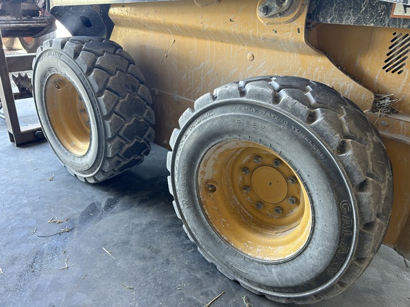 2022 John Deere 324G Skid Steer Loader