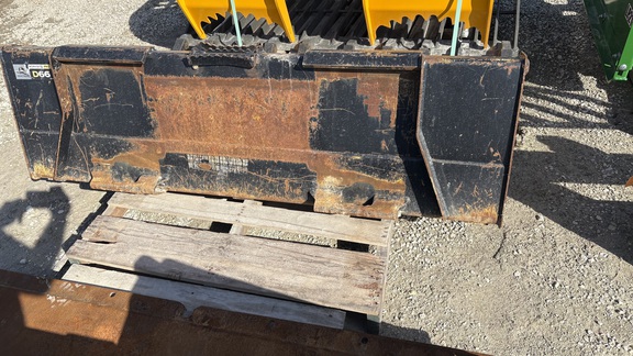 2013 John Deere 318D Skid Steer Loader