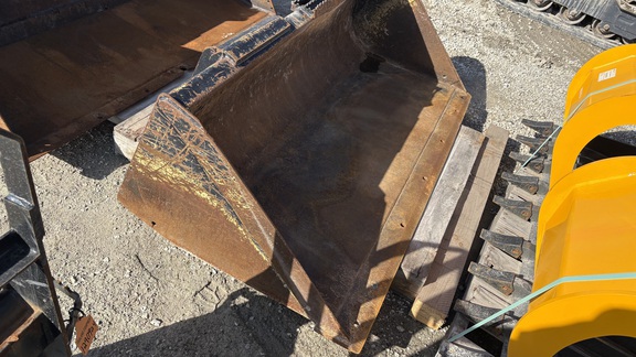 2013 John Deere 318D Skid Steer Loader