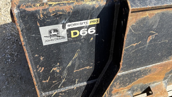 2013 John Deere 318D Skid Steer Loader