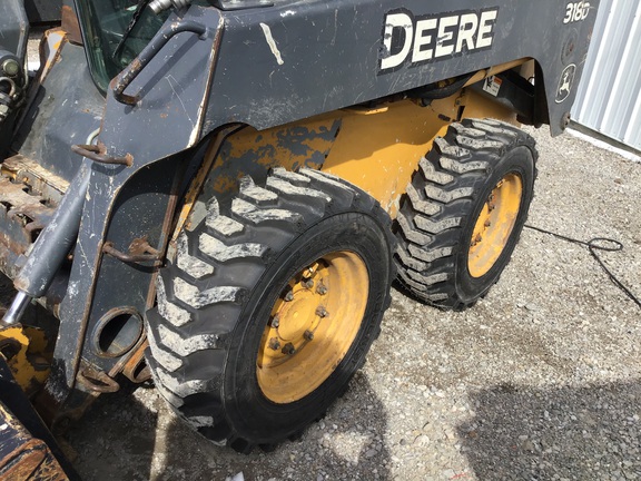 2013 John Deere 318D Skid Steer Loader