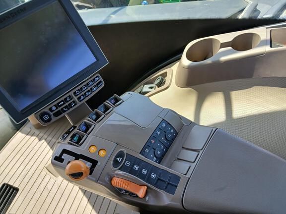 2019 John Deere 9520RT Tractor Rubber Track