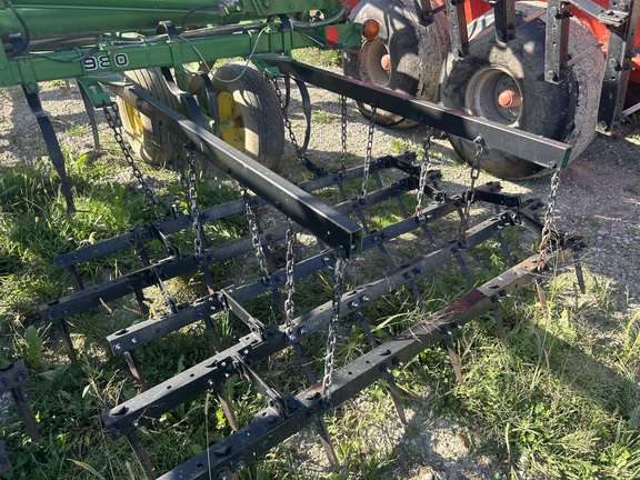 1997 John Deere 980 Field Cultivator