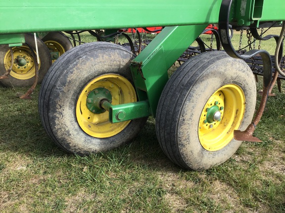 1997 John Deere 980 Field Cultivator