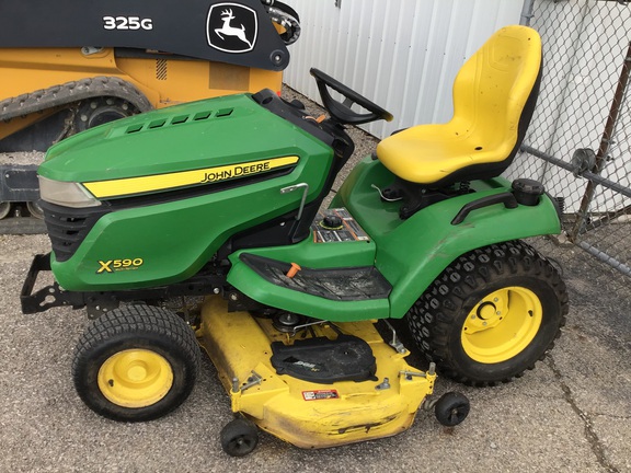 2015 John Deere X590 Garden Tractor