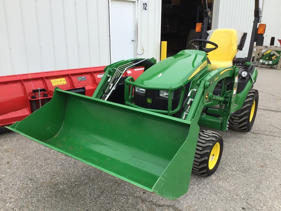 2019 John Deere 1025R Tractor Compact