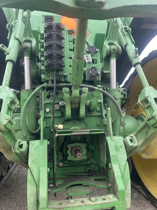 2004 John Deere 8520T Tractor Rubber Track