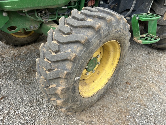 2019 John Deere 4066R Tractor Compact