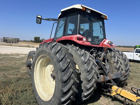 2005 Versatile 2180 Tractor