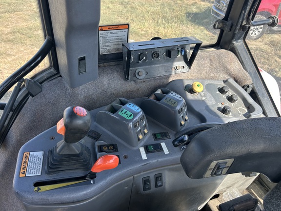 2005 Versatile 2180 Tractor