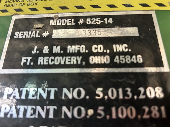 J&M 525-14 Grain Cart