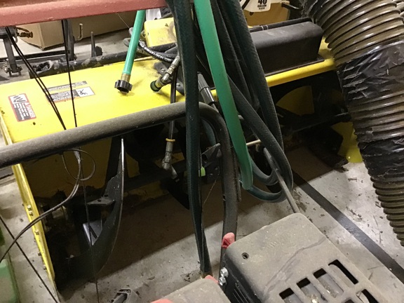 2004 John Deere 47 Snow Blower